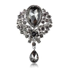 MAFYU Brooch Butterfly Brooch with Diamond Lady Brooch Colorful Zircon Pin Christmas Clothing Accessories