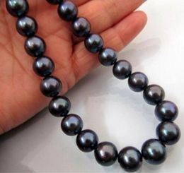 Exquisite 10-11mm Tahitian black pearl necklace