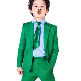 New 2020 Green Children Formal Wedding Wear Notched Lapel Little Boy Suit Kids Wedding Prom Suits 2 pieces Wedding Tuxedos (jacket+pants)