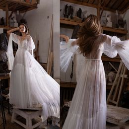 2020 de vestidos de casamento de linha 1/2 manga comprida Rhinestone oco Vestidos de casamento Trem da varredura Tulle Com Glitter Vestidos De Novia