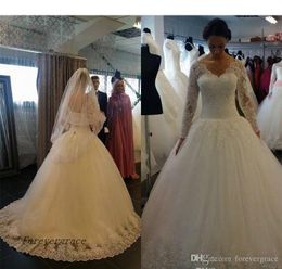 2019 Fabulous V-neck Sheer Long Sleeves Wedding Dress Vintage Arabic Lace Appliques Backless Bridal Gown Custom Made Plus Size