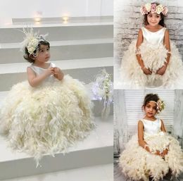 Hot Sell Cute Flower Girls Dresses Jewel Neck Sleeveless Feather Tiered Pageant Dresses Knee-length Custom Made Girls Party Gown Cheap