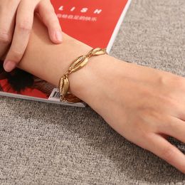 New Seashell Shape Bracelet Gold Fashion Metal Conch Bracelet for Women Summer Beach Holiday Jewelry Gift for Girls