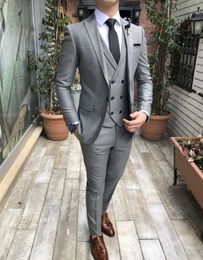 Custom Made Groomsmen Peak Lapel Groom Tuxedos Light Grey Blue Men Suits Wedding/Prom/Dinner Best Man Blazer ( Jacket+Pants+Tie+Vest ) H29