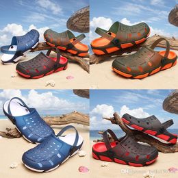 Wholesale Jelly beach Men Casual Sandals Beach Slippers Male Light Weight Summer Eva Garden Shoes Breathable Hole Mens Sandals