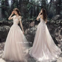 2019 Romantic A-line Wedding Dress Vintage Sweetheart Neck Sleeveless Lace Bridal Gown Plus Size Custom Made