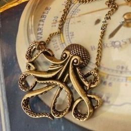 Hot Women's Fashion Jewellery Vintage Copper Octopus Pendant Necklace