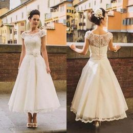 Romantic Lace Tea Length Wedding Dresses Cheap 2019 Boat Neckline Short Sleeve Pleats Hand Made Flowers Country Wedding Dress Bridal Gowns