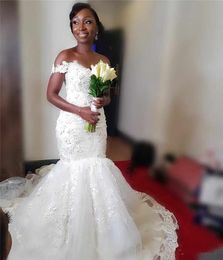 -Mermaid Afrikanische Brautkleider aus der Schulter Vintage Spitze 3D Blumenschwarzmädchen Nigeria Arabisch Land Hochzeitskleid Strand Brautkleider
