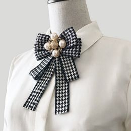 Women Big Bowknot Plaid Bow Tie Brooch with Vintage Cross Accessories Ribbon Bowknot Brooch Suit Lapel Pin for Gift Party