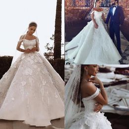 Luxurious Crystals Beads Ball Gown Wedding Dresses 2020 Dubai Arabic Floral Appliques Off Shoulder Bridal Gown Puffy Wedding Gowns AL6115