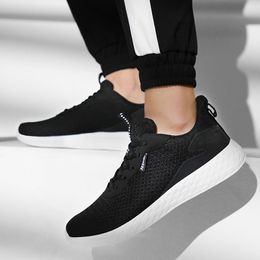 Designer trainers women men running shoes black white grey Light weight Runners Sports Shoes trainers sneakers Homemade brand Made in China