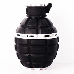 New creative hand grenade three-layer zinc alloy plastic cigarette pot complete set of water fume accessories wholesale