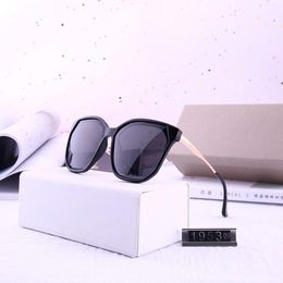 Wholesale-Design sunglasses-new 2019 lady's large frame Polarised sunglasses model 1953 High Quality with Box