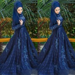 Navy Blue Muslim Prom Dresses Long Sleeves Lace Applique Sweep Train Formal Evening Gowns Plus Size robes de soirée