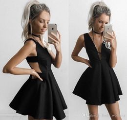 2019 Fashion Little Black Short Homecoming Dress A Line Backless Mini Juniors Sweet 15 Graduation Cocktail Party Dress Plus Size Custom Made