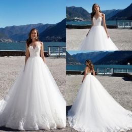 Eleganta vita spets bröllopsklänningar Spaghetti remsor Backless Soft Tulle Summer Beach Bohemian Bridal Gowns Billiga Bröllopsklänningar