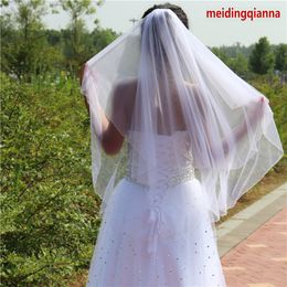 Designer Soft Tulle In Stock Best Selling Real Picture Two Layer Beaded Edge Wedding Veils White Ivory Champagne Wrist Length Alloy Comb