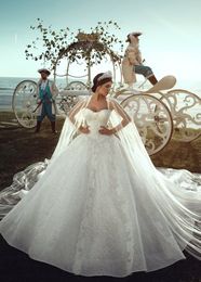 Lace Ball Gown Vintage Luxury Sweetheart Princess Plus Size Reception Beach Wedding Dresses Bridal Gown 2019 Bling Long Train With Wrap