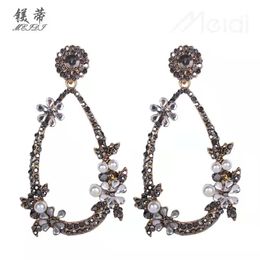 Wholesalr drop diamonds pearls dangle earrings for women luxury alloy rhinestones chandelier earrings holiday beach flowers jewelry 2 colors