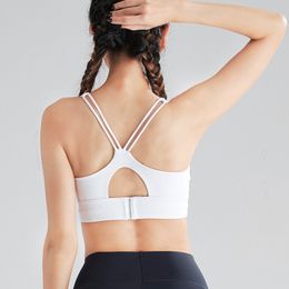 Virson Strappy Sports Bra for Women, Crisscross Back Yoga Bra Medium Support Activewear Fitness Bra with Removable Cups