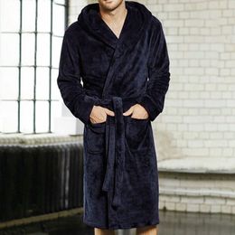 Fashion Casual Mens Bathrobes Flannel Robe V Neck Long Sleeve Couple Men Woman Robe Plush Shawl Kimono Warm Male Bathrobe Coat305P