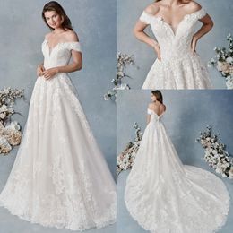 Newest A Line Wedding Dresses Off Shoulder Short Sleeve Applique Tulle Lace Ruched Wedding Gown Sweep Train robe de mariée
