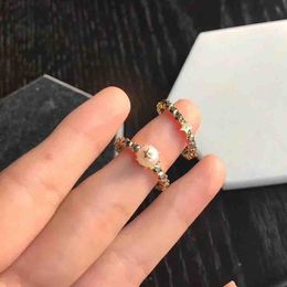 -Mode-Qualitäts-Frauen Ehering mit Brillant und Goldfarbe Natur Perlenschmuck Geschenk der heißen Verkauf freien Verschiffen PS5550