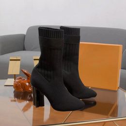 2020 Dame Sexy Socken Stiefel Frau Schuhe Herbst Winter Schwarze Gestrickte Elastische Stiefel Luxus Designer Kurze Stiefel Schuhe mit hohen absätzen Große größe