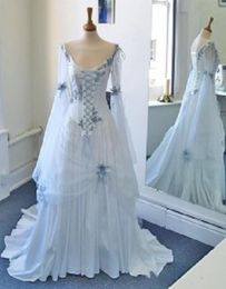Keltische Vintage-Hochzeitskleider in Weiß und Hellblau, bunt, mittelalterliche Brautkleider, U-Ausschnitt, Korsett, lange Glockenärmel, Applikation279O