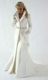 Cappotto esterno da donna su misura per giacca da sposa slim con pelliccia ornata lunga taglie forti