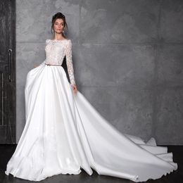 Graceful A Line Lace Wedding Dresses Bateau Neck Long Sleeves Bridal Gowns With Sash Satin Court Train robe de mariée