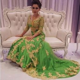 Charming Green Lace Mermaid Evening Dresses Scoop Neck Long Sleeves Prom Gown Sweep Train Tulle Plus Size Gold Appliqued Arabic Formal Dress