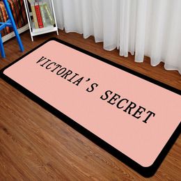 Tappeto Tide Marchio Di Moda Lettera Stampa Tappeto Camera Da Letto Rosa Antiscivolo Assorbimento Del Piede Del Piede Macchina Lavabile All Ingrosso