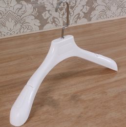 Clothes Hanger for Coats Garment and Fur Cloth Holders Thick Wide Shoulder White Plastic Storage Racks