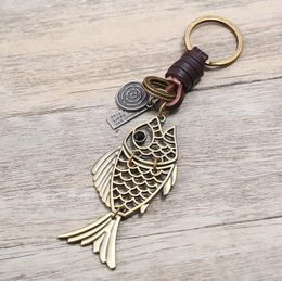 Vintage Hollow Fish Charms Keychains Men Women Punk Hand-woven Fish Car Pendant Retro Leather Key Chain Key Ring Jewellery