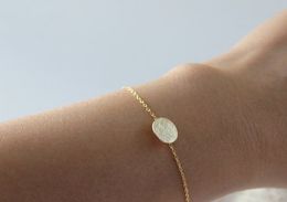 Brushed Round Circle Bracelet Tiny Disk Coin Bracelet Geometric Disc Dot Bracelet Simple Pie Charm Bracelets for Women