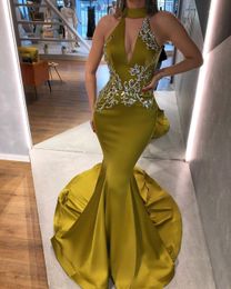 New Fashion Arabic Aso Ebi Mermaid Sexy Evening Dresses Halter Neck Beaded Crystals Prom Dresses Satin Formal Dress Party Gowns ogstuff