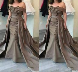 2020 Modern Brown Mermaid Mother Of The Bride Dresses Off Shoulder Lace Appliques Beads With Overskirts Plus Size Formal Party Evening Gowns