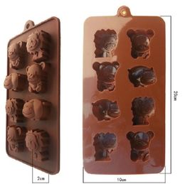 The latest baking tools DIY silicone chocolate handmade soap ice tray mold 8 lattice with bear cub lion hippo animal