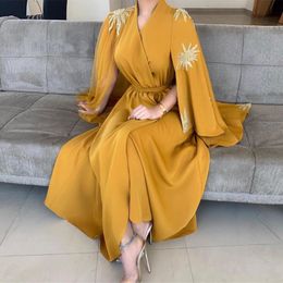 Yellow Lace Beaded A Line Asymmetrical Hem Arabic Dubai Evening Dresses 2020 Capped V Neck Bead Sequined Satin Formal Women Robes