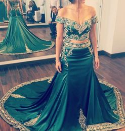 2021 Elegant Emerald Green Mermaid Prom Dresses Off Shoulder Lace Appliques Pearls Crystals Beaded Indian Arabic Kaftan Long Formal Evening Dress Party Gowns