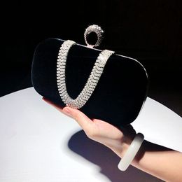 Fashion Female Diamond U Shape Handbag Ring Velvet Evening Bag Luxury Finger Clutch Purse Wedding Party Bag With Chain