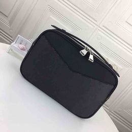 Brand new designer men women waist bags high quality Luxury chest bag fashion menssenger bag women Vintage leather handbags #42906 28x18x5cm