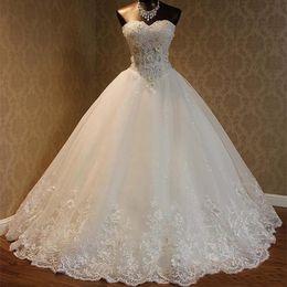 New Ball Gown Wedding Dresses Extravagant Beaded Crystal Applique White Ivory Custom Sweetherat Tulle Lace Princess Bridal Wed Gowns