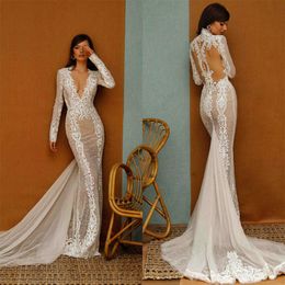 Beach Wedding Dresses V-Neck Long Sleeve Bridal Gowns Illusion Mermaid SweepTrain Custom Made Lace Applique Robes De Mariée