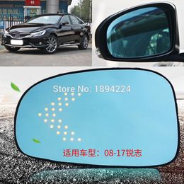 For Toyota Reiz 2008-2017 Car Rearview Mirror Wide Angle Blue Mirror Arrow LED Turning Signal Lights