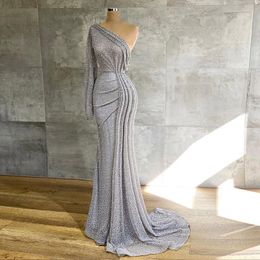 Silver One Shoulder 2021 Prom Dresses Long Sleeve Mermaid Evening Gown Glitter Sequined Arabic Formal Party Dress