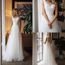 A Line Wedding Dresses Bridal Gowns Scoop Neck Wedding Gowns Country Style Short Sleeveless 2 pcs Skirt
