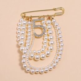 Women Rhinestone Number Brooch Pearl Tassel Chain Brooch Suit Lapel Pin Fashion Jewellery Accessories for Gift Party nice qq